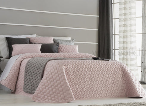 Prabangi velvetinė lovatiesė "Naroa Rose", pastelinės šviesios rožinės spalvos
